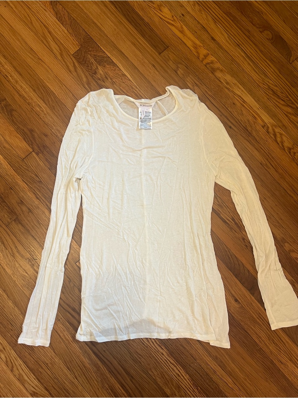 BCBGeneration Cream Long-Sleeve Scoop Neck Tee Size Large